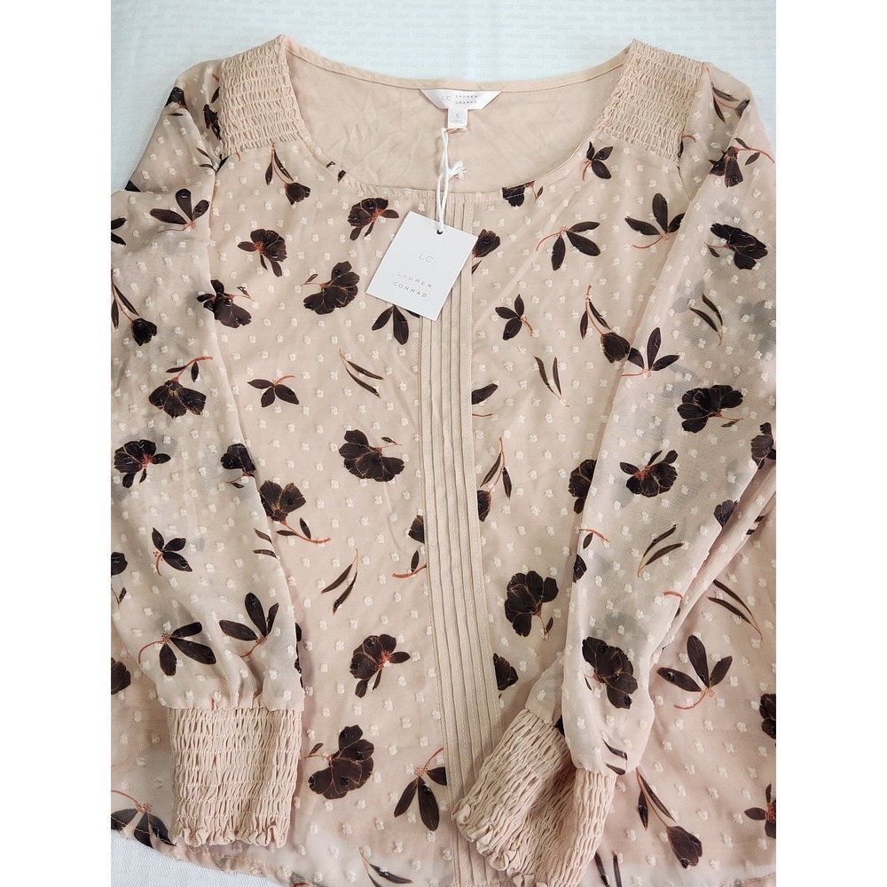LC Lauren Conrad Peach Floral Clip Dot Pintuck Top Smocked Cuffs WL83K002RP S